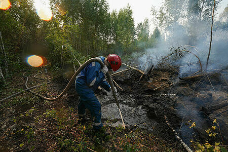 Extinguishing a peat bog